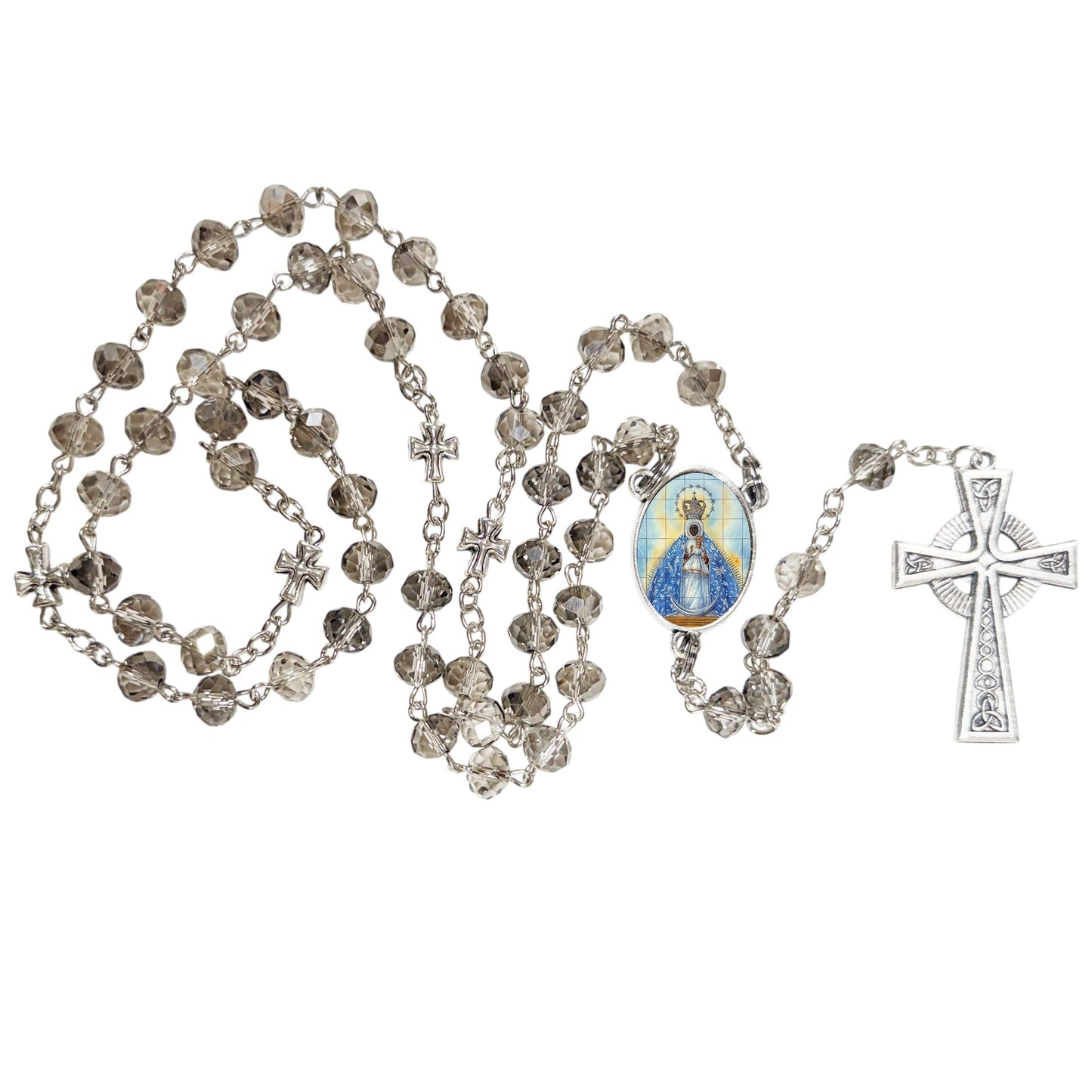 Virgen de Regla Rosario artesanal de cristal de cuarzo ahumado con crucifijo bañado en plata y centro con imagen a color – crucifijos por Padre Nuestros y postal de rezo EN ESPANOL