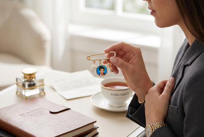 Saint Frances Xavier Cabrini Patron Saint of immigrants Gold Tone Pin with medal